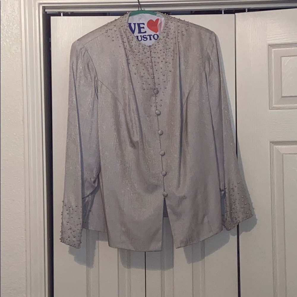 Gray pearl studded suite